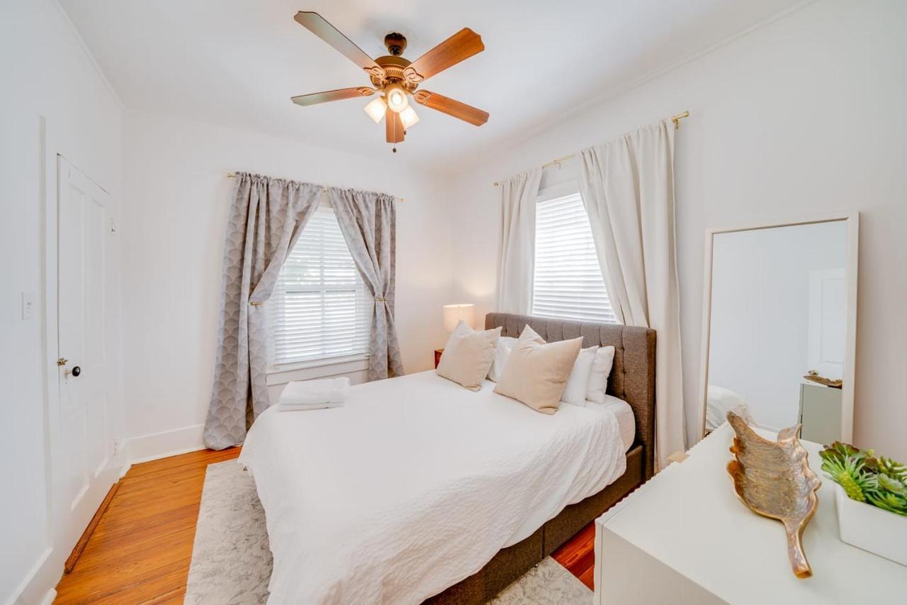 Updated Early 1900S 2Br Cottage Walking Distance To Downtown With Onsite Parking 圣奥古斯丁 外观 照片